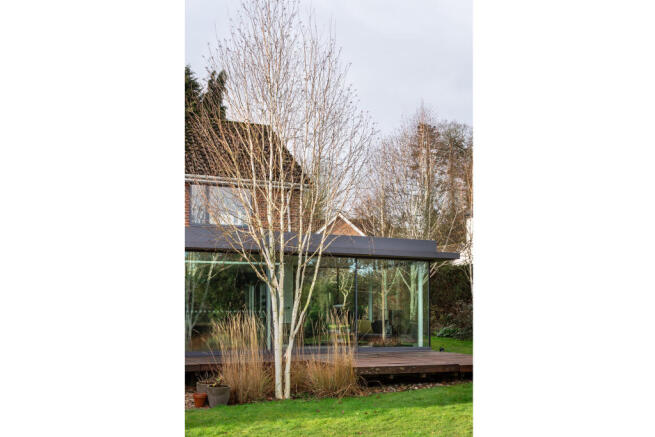Glass House (2).jpg