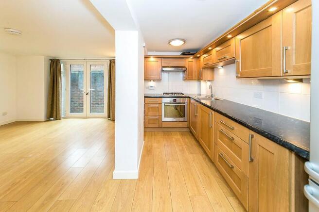KITCHEN LOUNGE