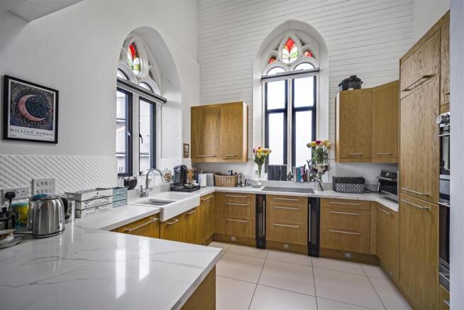 5, Alcedonia, Penarth photo 4
