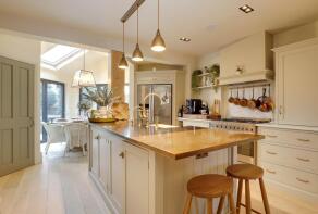 19, Uplands Road, Caversham, Reading RG4 7JG