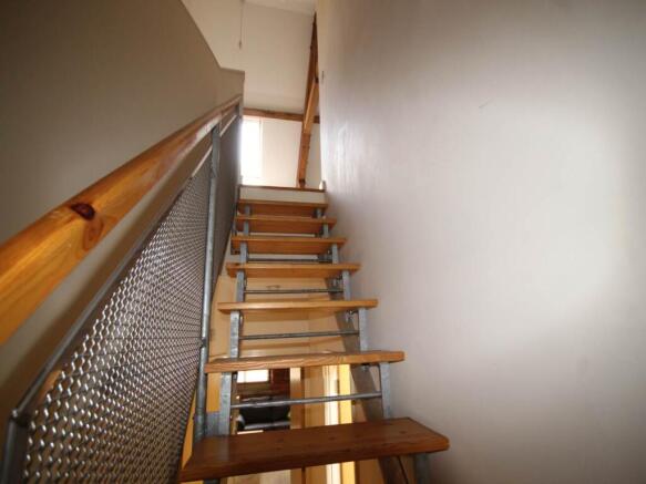 2 bed Flat to rent Image 8