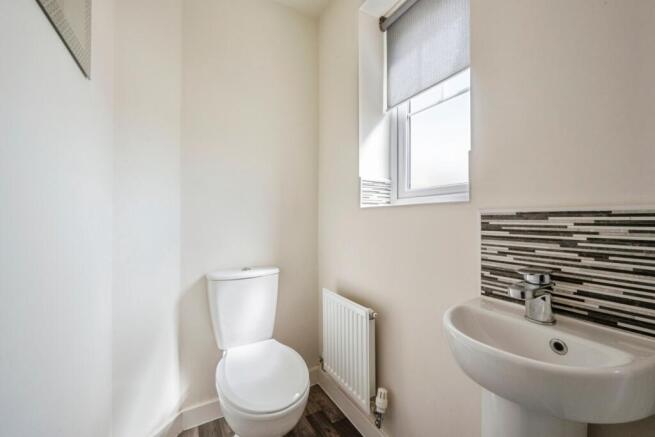 3 bed Semi-Detached for sale Image 5