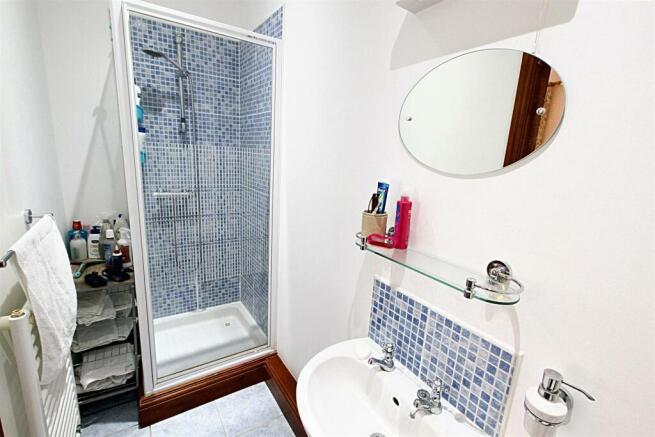 Master en-suite