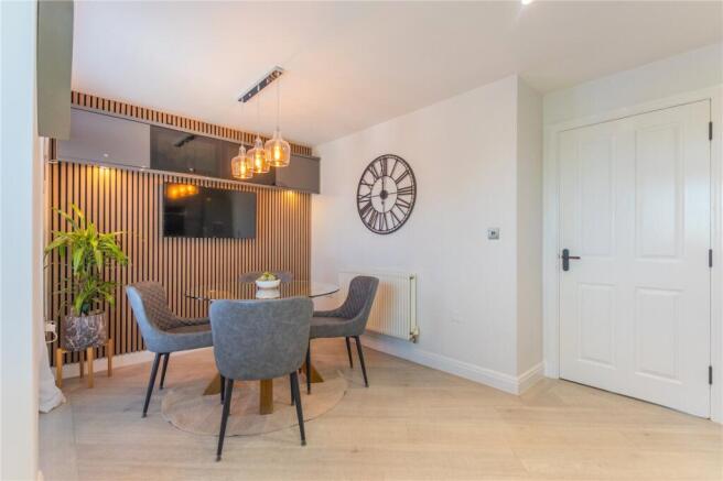 3 bed House for sale Image 8