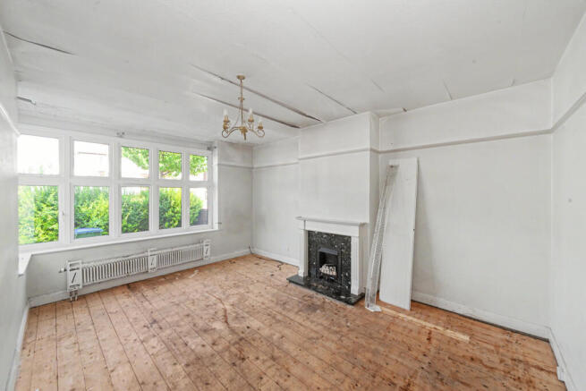 35 Crombie Road, Sidcup, DA15 8AT