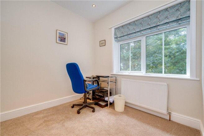 3 bed Semi-Detached for sale Image 9