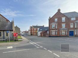 1, Erpingham House, St Peters Road, Sheringham NR26 8QY
