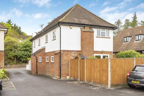 Crossways, Churt, Farnham, Surrey, GU10