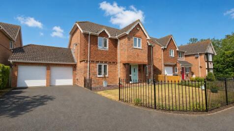 Pine Tree Close, Birchington, Kent, CT7 9DT