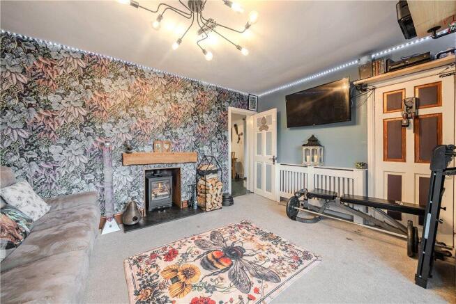 3 bed Semi-Detached for sale Image 12
