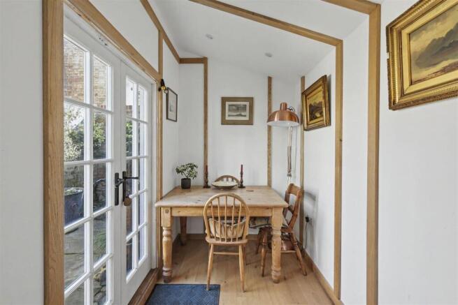 76a high street fep_16.JPG