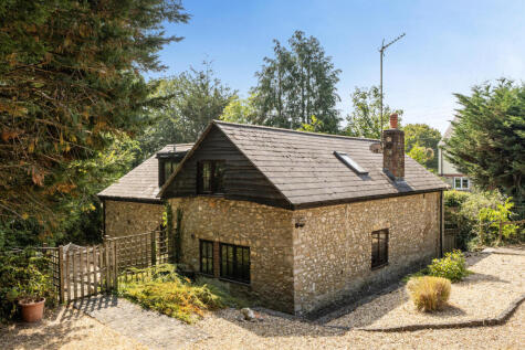 Kilmington, Axminster
