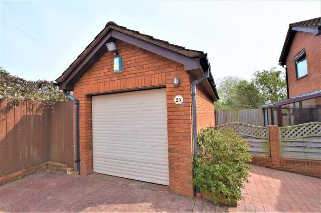 Detached Garage