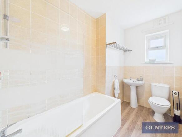 4 bed Terraced for sale Image 12