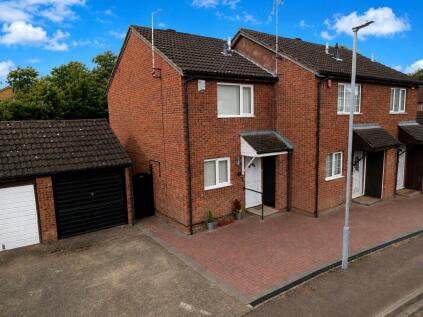 Repton Close, Luton, Bedfordshire, LU3
