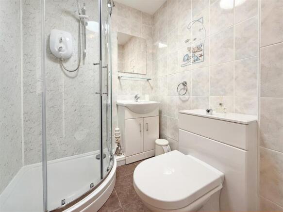 Shower Room.JPG