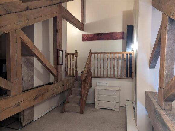 2 bed Apartment to rent Image 8