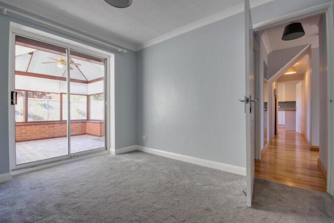 3 bed House to rent Image 9
