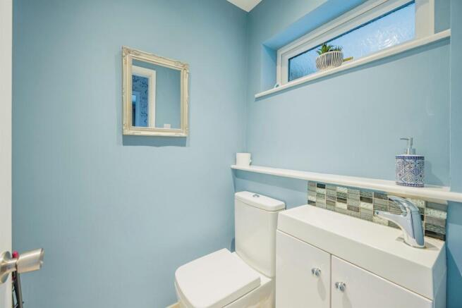 Guest Cloakroom: