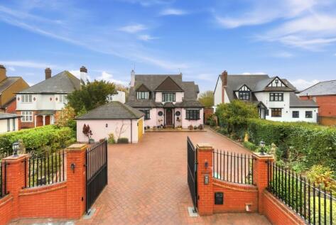 Bury Road, Chingford, E4