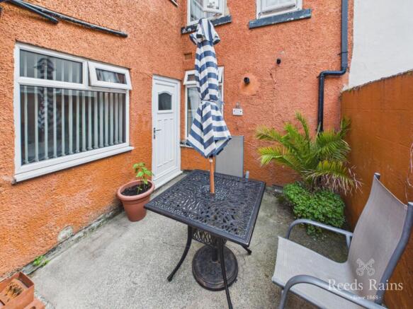 3 bed Terraced for sale Image 12