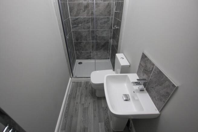 1 bed Apartment to rent Image 4
