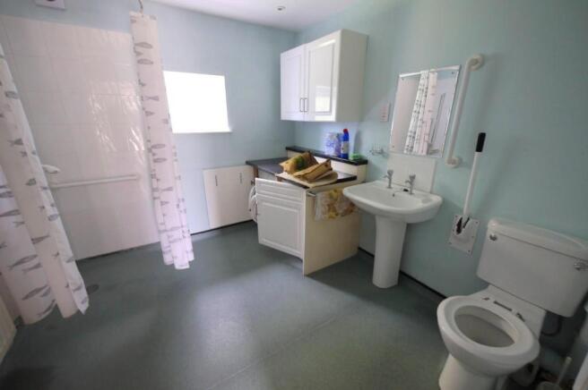 UTILITY ROOM/WET ROO