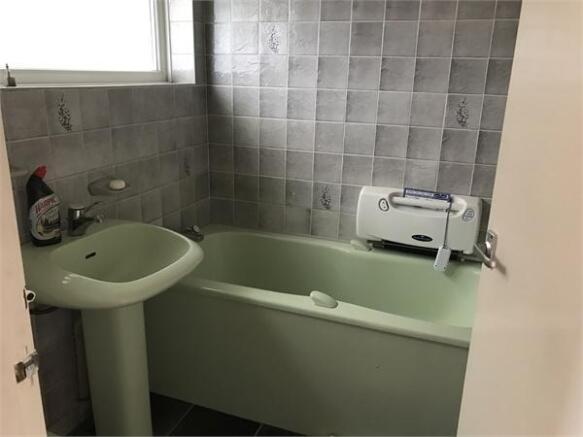 Photo 12