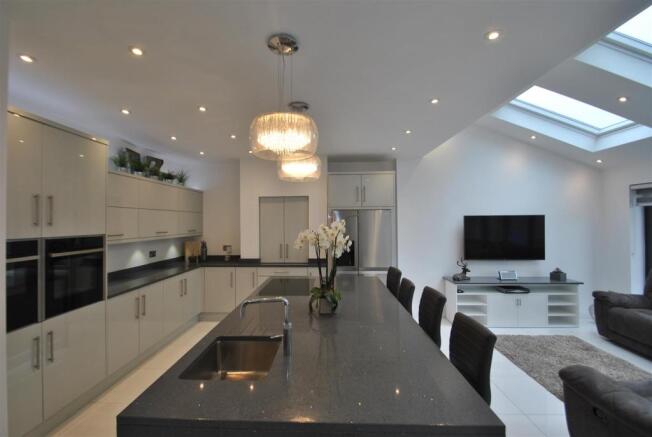 Kitchen / Breakfast