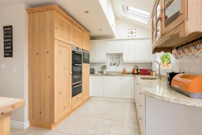 28 Millfield Close-8.jpg