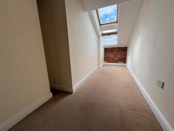 2 bed Apartment for sale Image 8