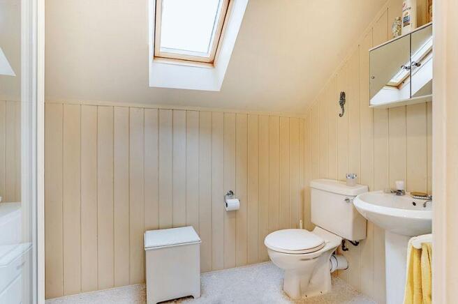 EN SUITE