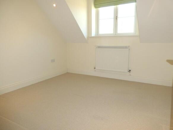 2nd bedroom