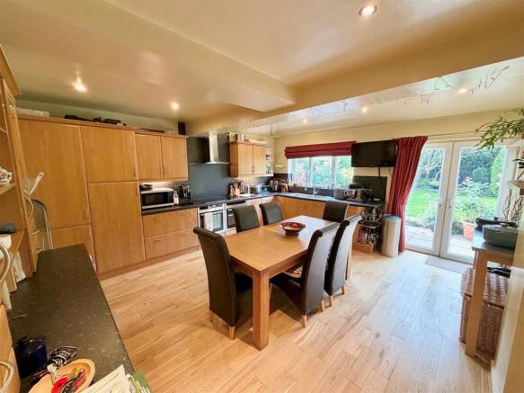 House in Trafford, Davenport Green - View 3