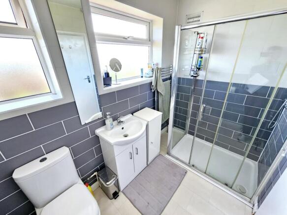 3 bed Semi-Detached for sale Image 12