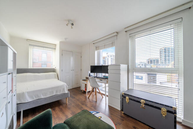 1437411-1-69de414...