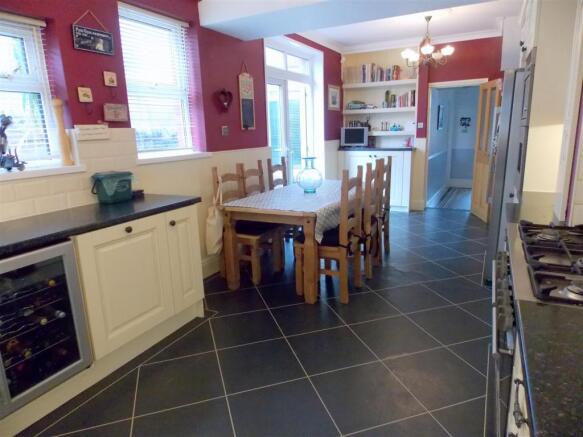 kitchen4.JPG