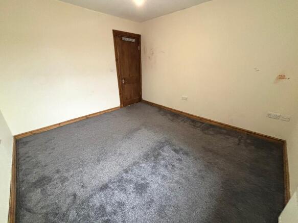 3 bed Terraced for sale Image 9