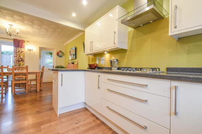 kitchen-2.jpg