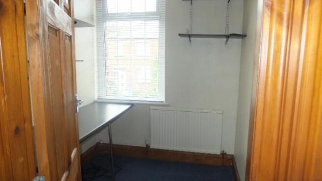 2 bed Terraced to rent Image 8