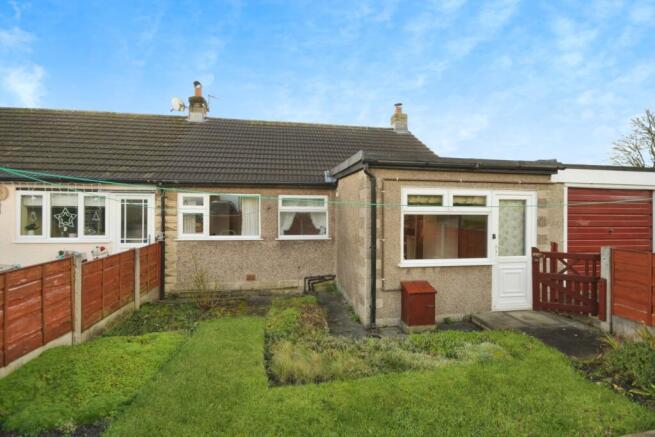 Crossings Road, Chapel-en-le-Frith, High Peak, Derbyshire, SK23 photo 2
