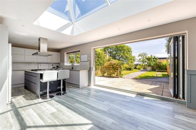 Kitchen/Dining