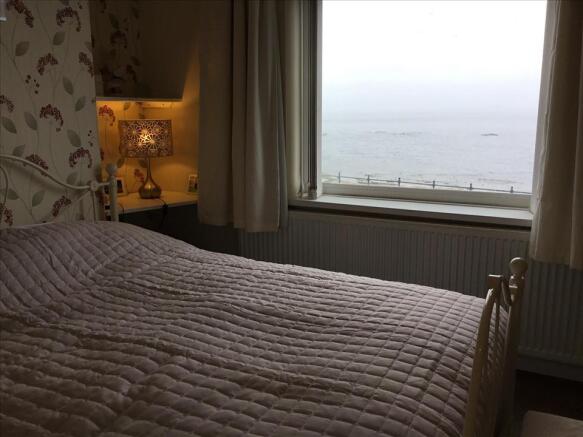 BEDROOM 1  (EXTENDED)