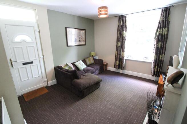 2 bed End of Terrace to rent Image 5