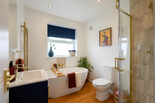3 bed Semi-Detached for sale Image 3
