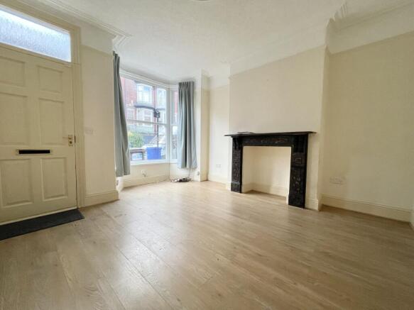 3 bed House to rent Image 7