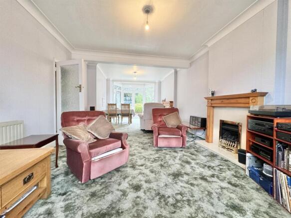 3 Bedroom House for Sale In N21