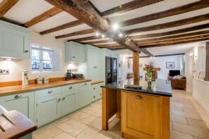 Yockletts Farm, Church Lane, Waltham CT4 5QH