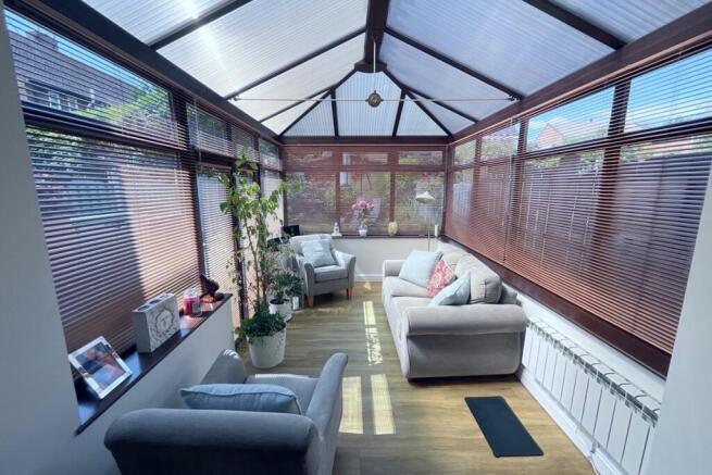 3 bed Semi-Detached for sale Image 6
