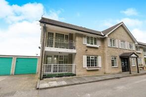 42, Queen Margarets Road, Scarborough YO11 2SA
